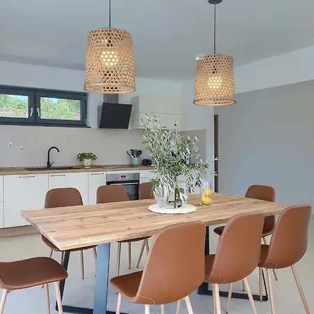 펜션 Amazing In With 4 Bedrooms *