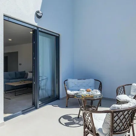 Amazing In With 4 Bedrooms 펜션 풀라