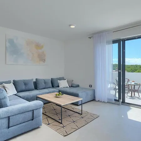 Holiday home Amazing In With 4 Bedrooms